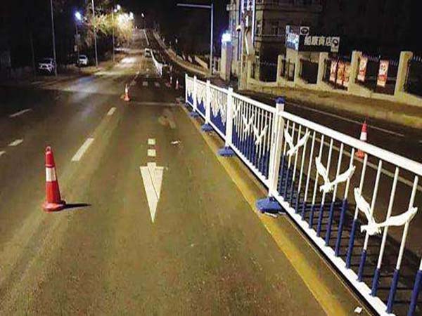 交通護(hù)欄(海鷗式護(hù)欄) J27