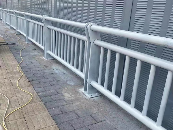 防撞道路護(hù)欄 J07